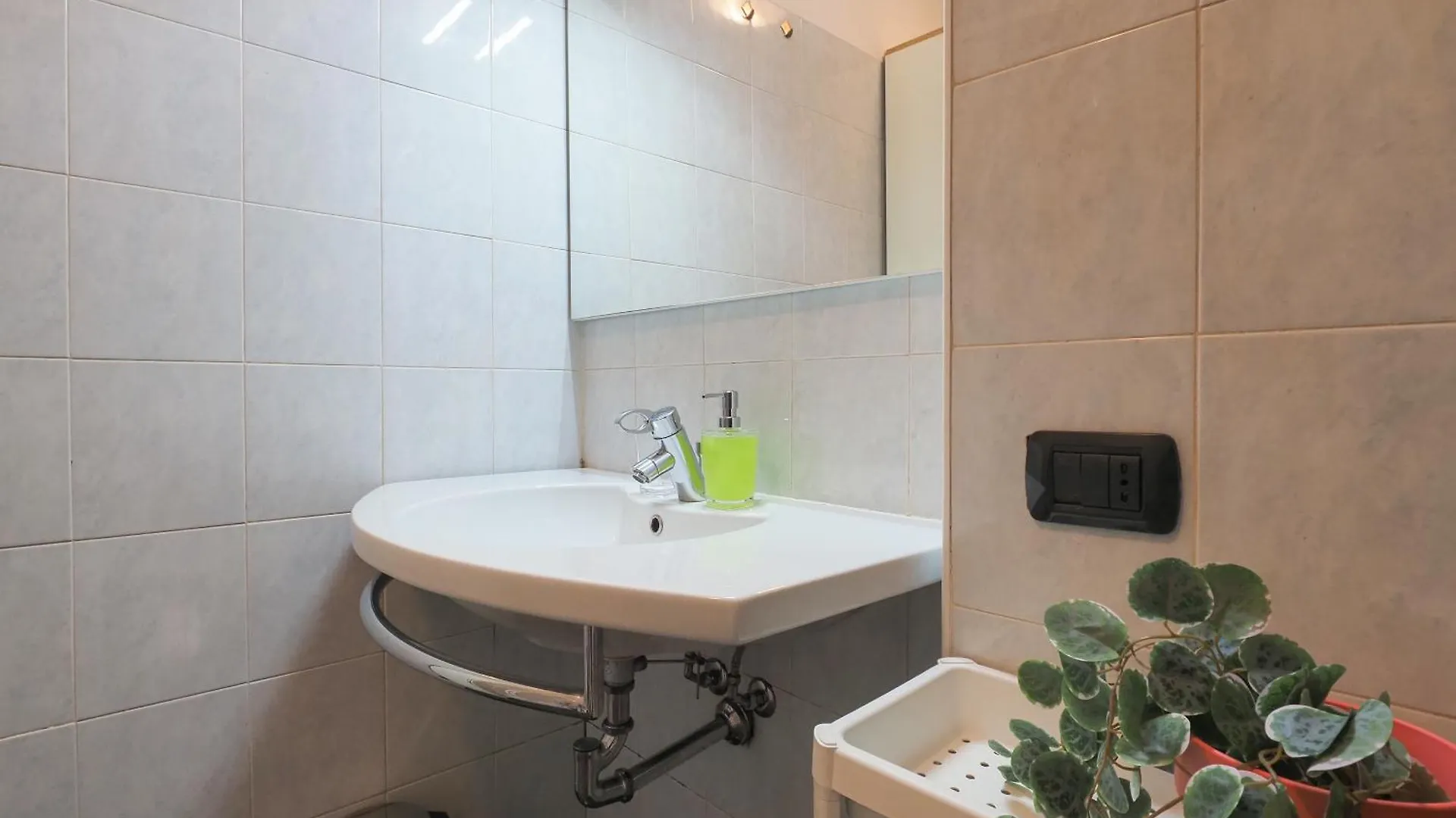 Primopiano - Torricelli Apartment Milan 0*,